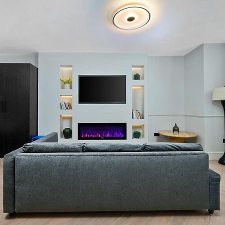 Nine Elms Modern Studio Apartments London Eksteriør billede