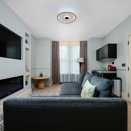 Nine Elms Modern Studio Apartments London Eksteriør billede