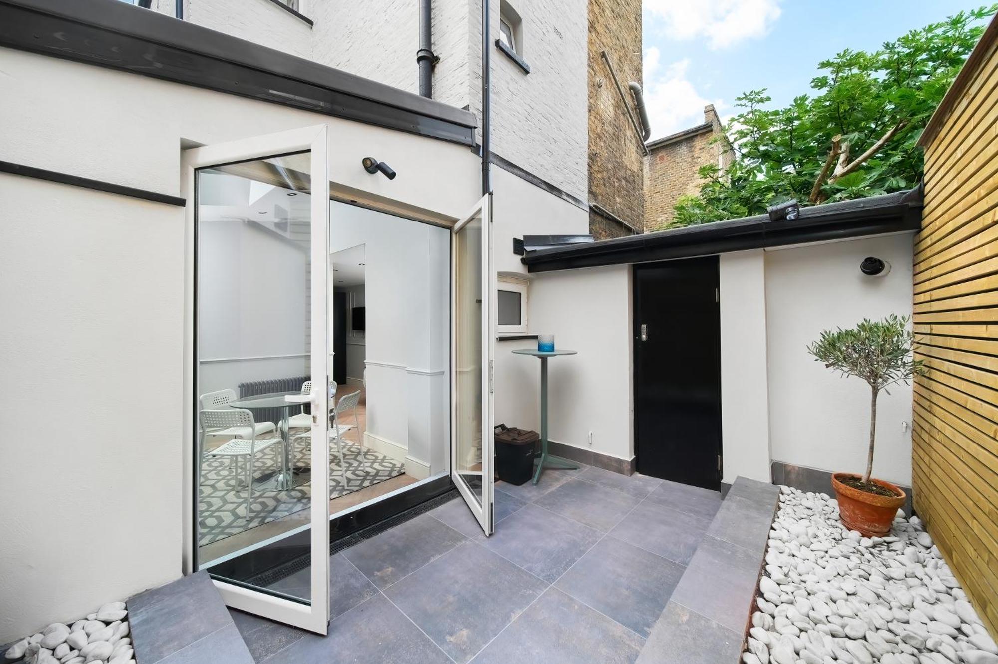 Nine Elms Modern Studio Apartments London Eksteriør billede