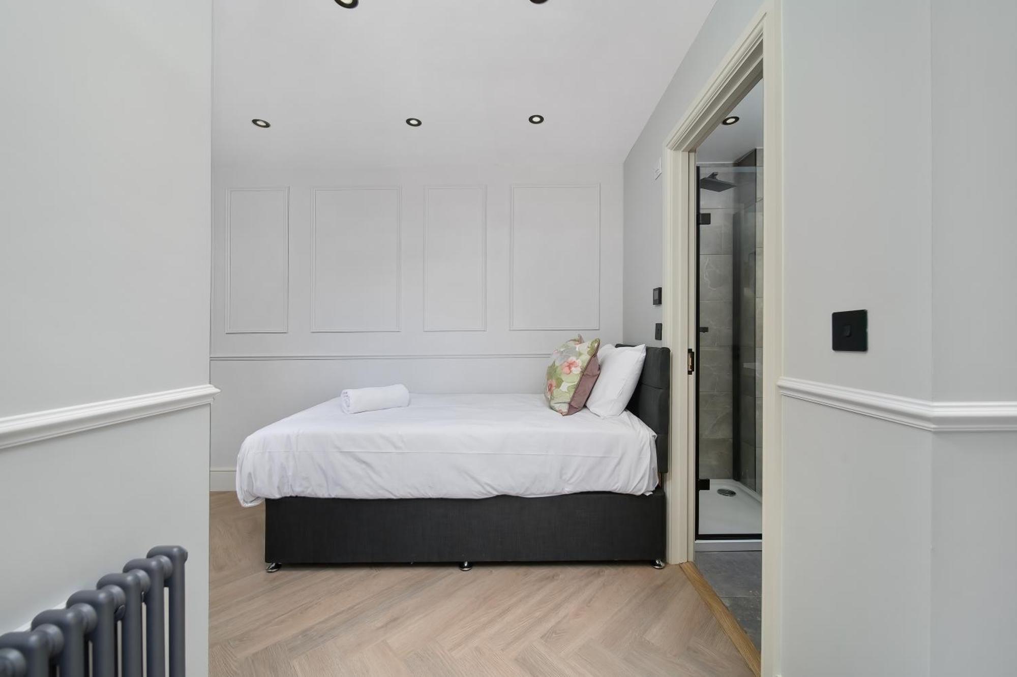Nine Elms Modern Studio Apartments London Eksteriør billede