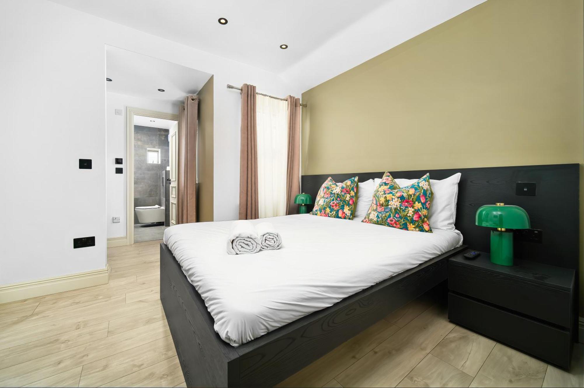 Nine Elms Modern Studio Apartments London Eksteriør billede