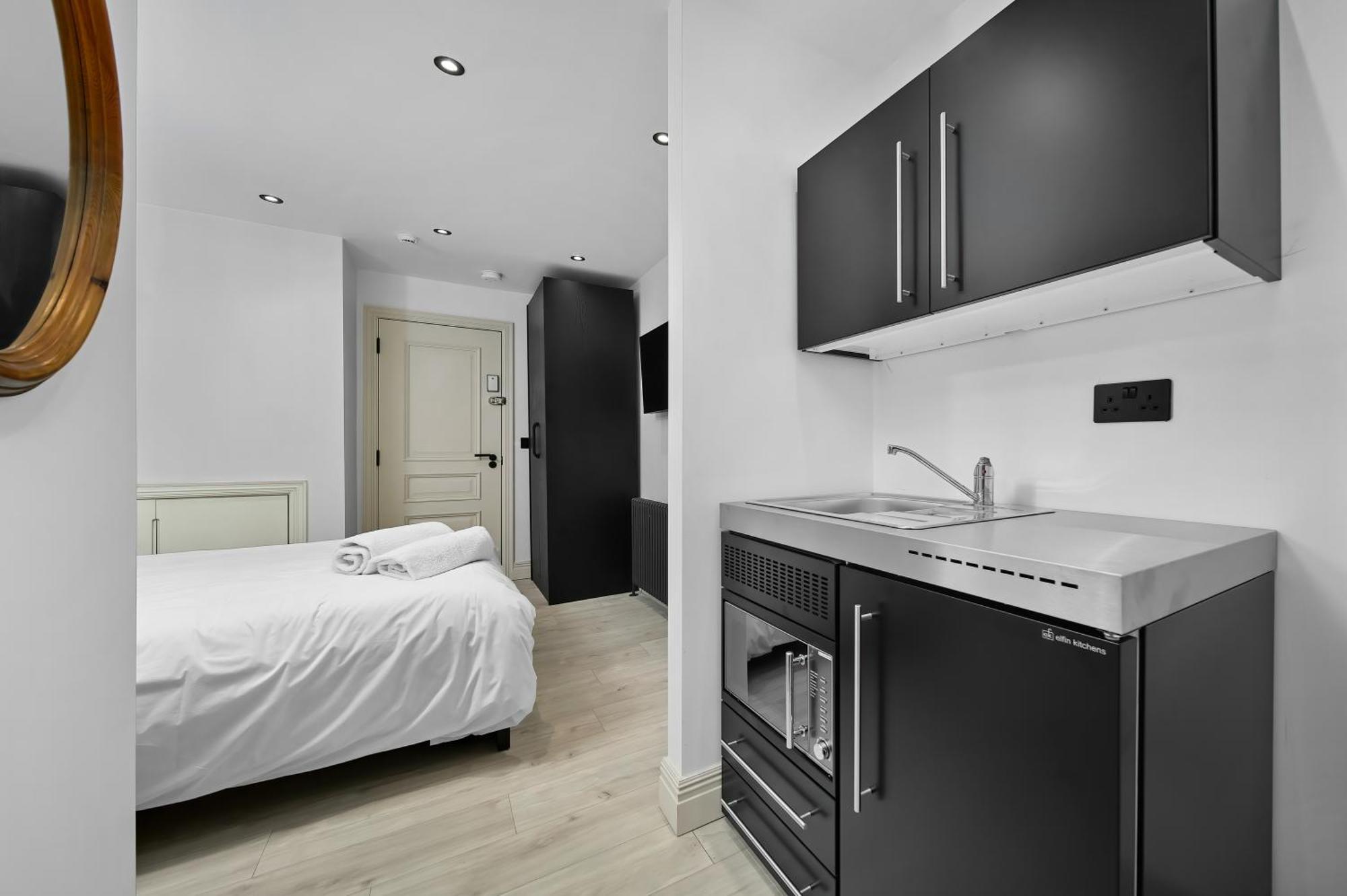 Nine Elms Modern Studio Apartments London Eksteriør billede